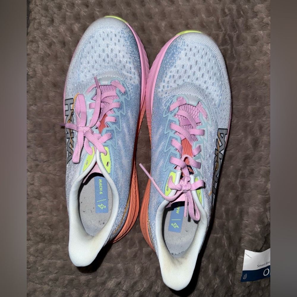 Hokas Mach 6